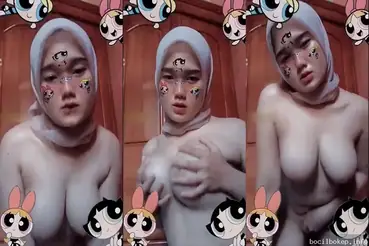 Cewek muda tetek gede pamerin tubuh bikin nafsu naik