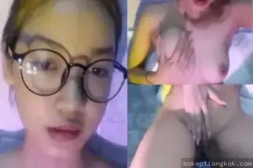 Cewek Polos Cantik Belajar Colmek Pertama Kali Sampe Muncrat